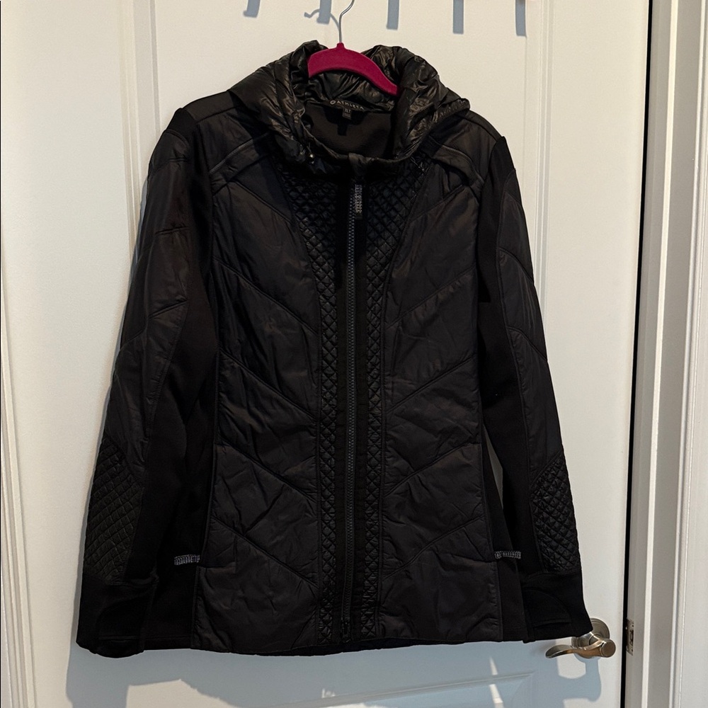 Athleta Women's Black Puffer Jacket